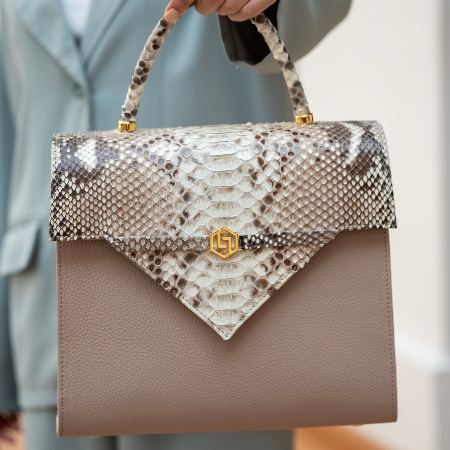 Natural w/ cream combo - Medium Bag Python with Cream Cow Leather