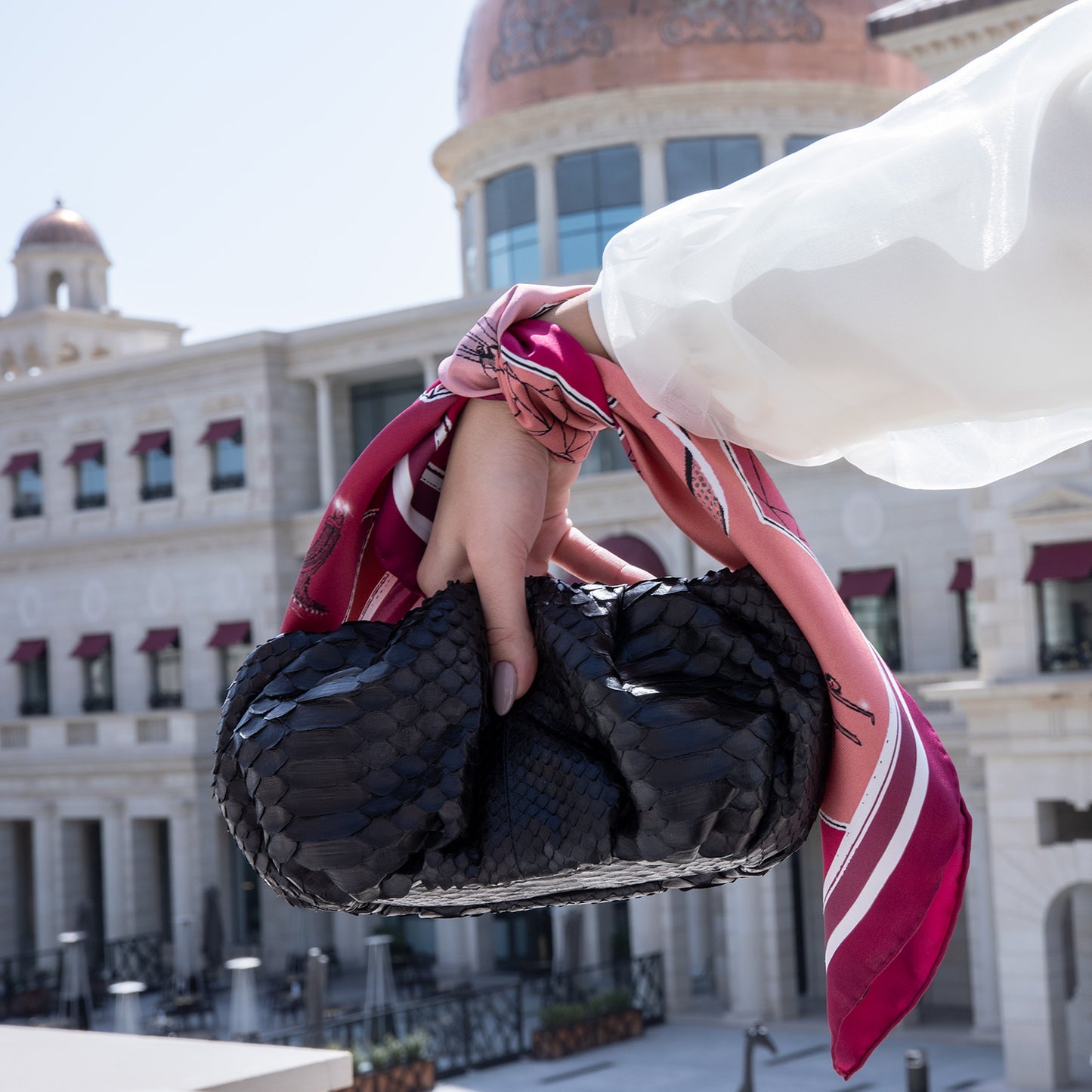 Qatar's National Day Scarf